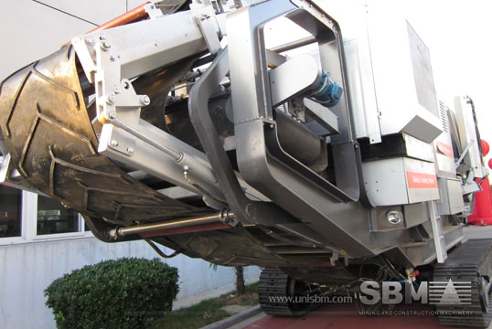 track mounted crushing plant